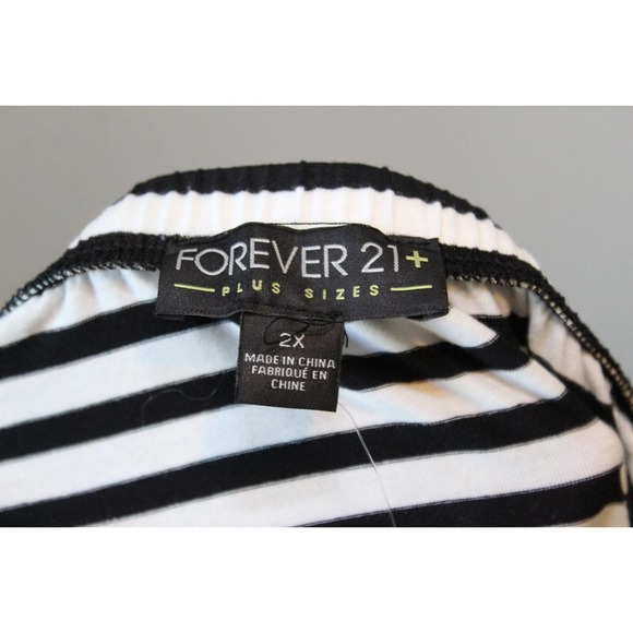 NWT Forever 21+ Striped Strapless Maxi Tube Dress Blue Plus Size 2X H14737 - Picture 5 of 8